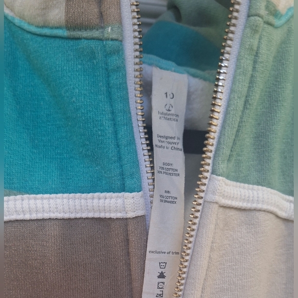 Size 10 Lululemon Scuba Sweater - Picture 2 of 4